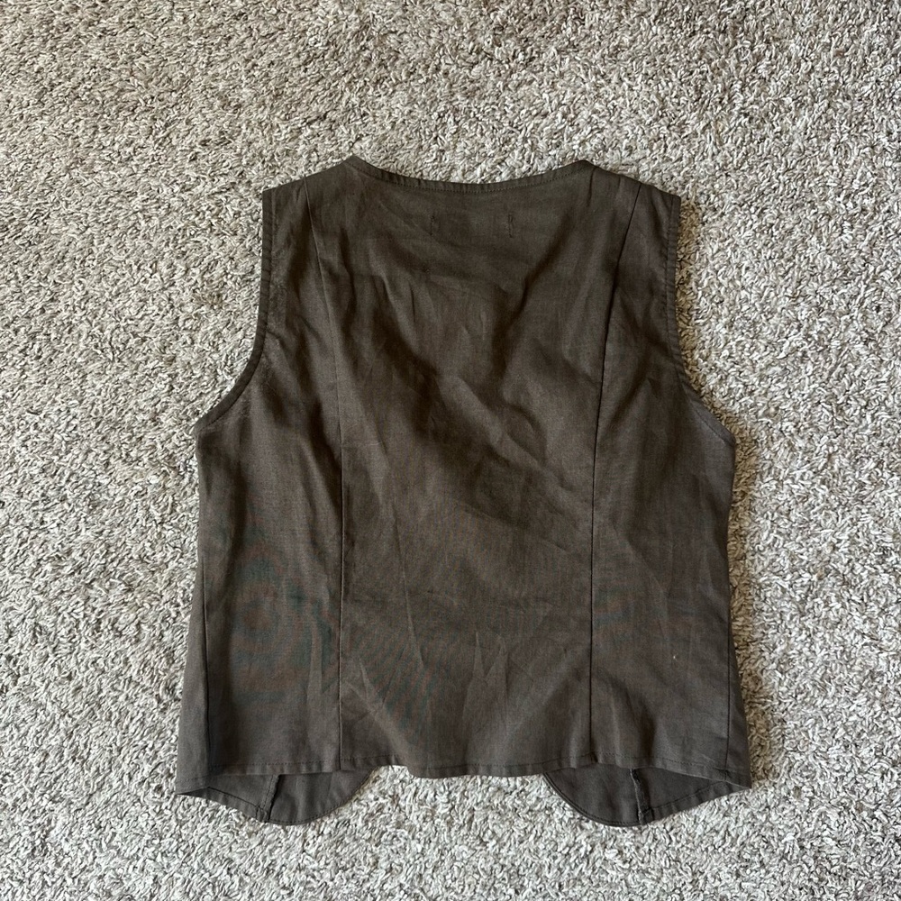 Petal & Pup Brown Sleeveless Button-Front Tank - Picture 5 of 7
